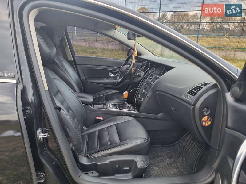 Седан Renault Latitude 2011 в Ивано-Франковске фото 15 Седан Renault Latitude 2011 в Ивано-Франковске