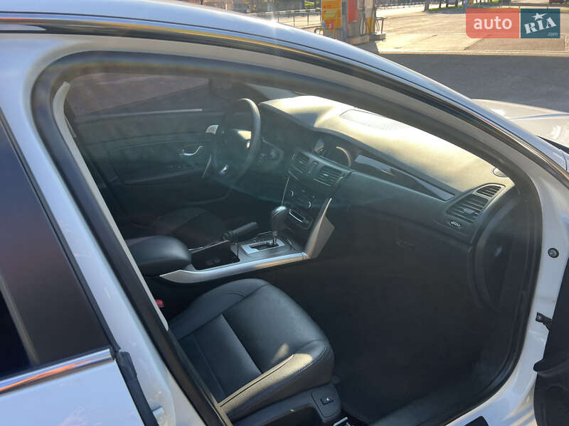 Седан Renault Latitude 2018 в Житомире