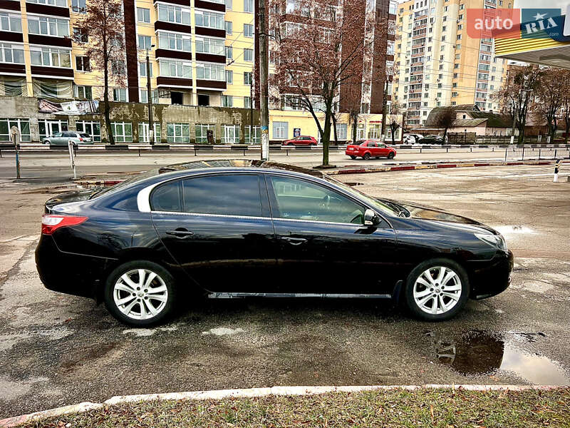 Седан Renault Latitude 2011 в Житомире