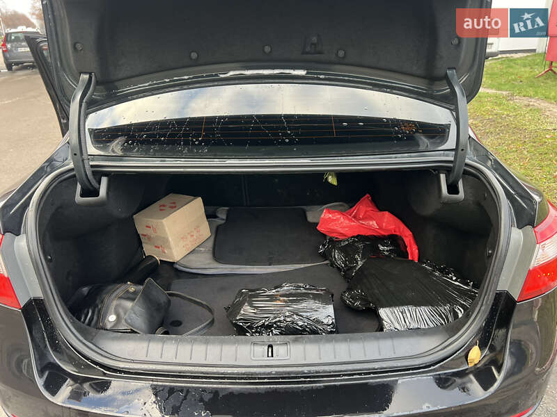 Седан Renault Latitude 2011 в Житомире