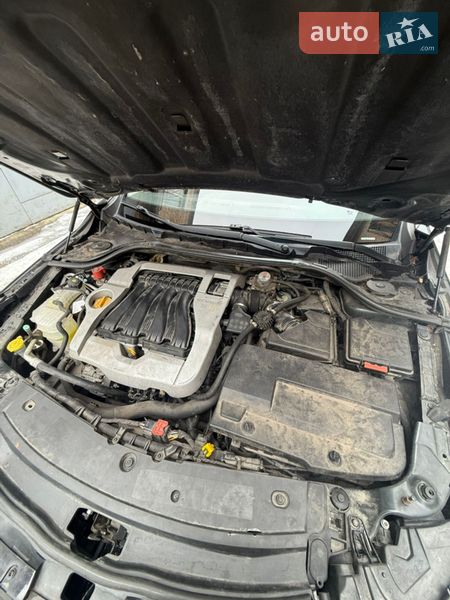 Седан Renault Latitude 2012 в Киеве