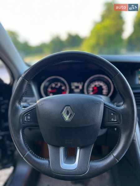 Седан Renault Latitude 2011 в Тернополі