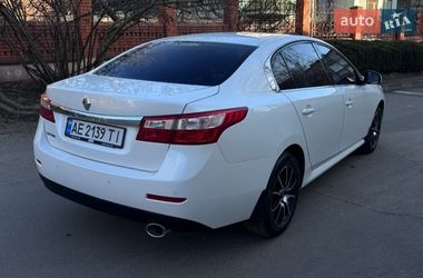Седан Renault Latitude 2011 в Кривом Роге