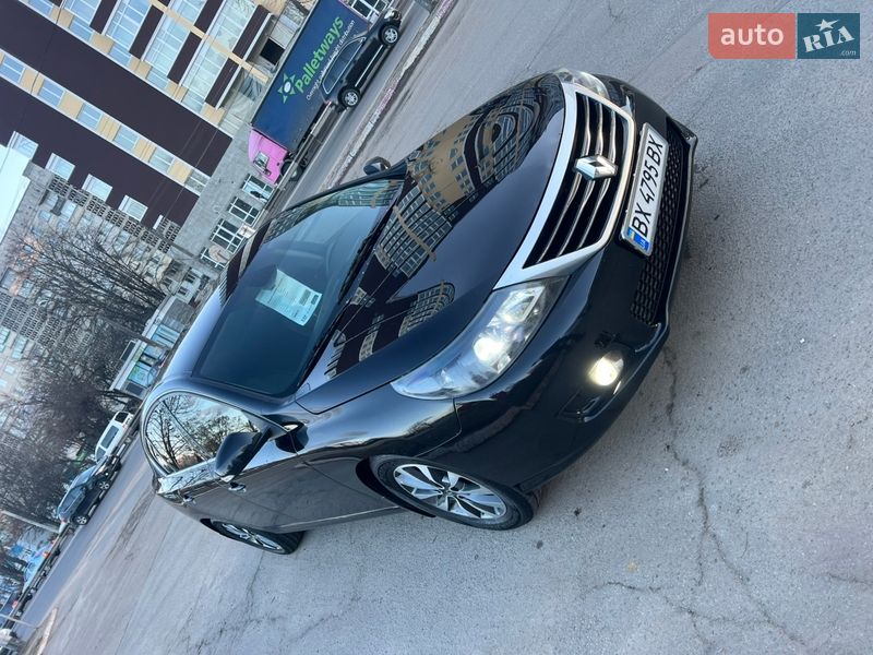 Renault Latitude 2011