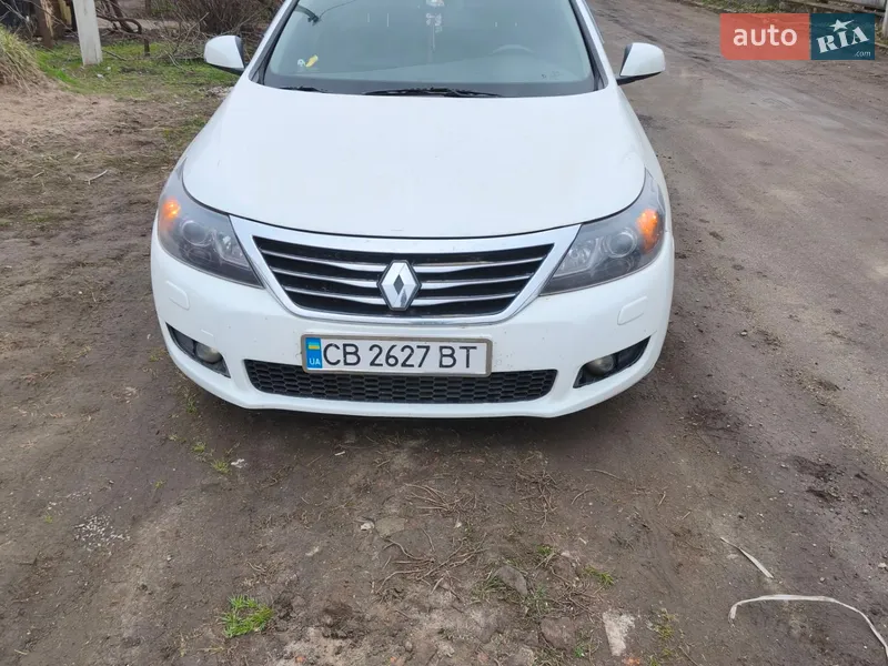 Renault Latitude 2012
