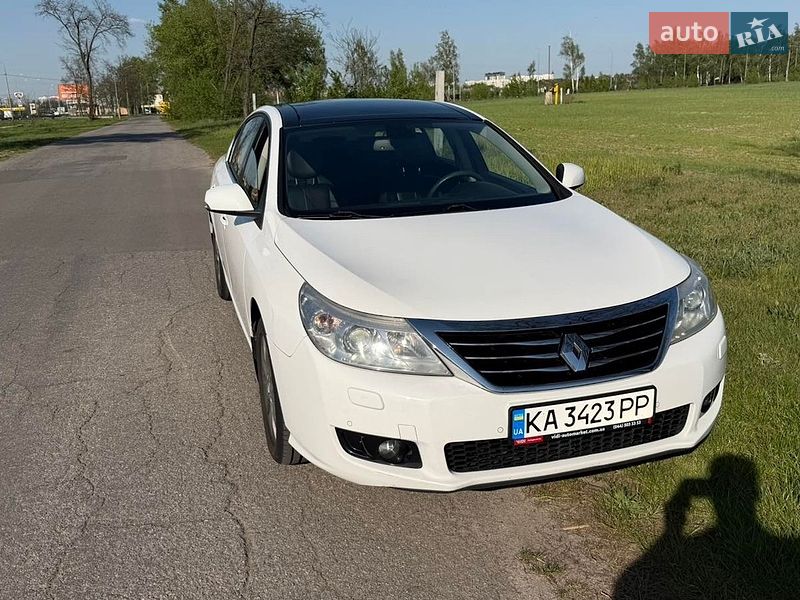 Седан Renault Latitude 2012 в Киеве