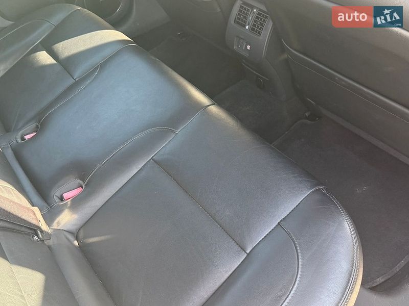 Седан Renault Latitude 2012 в Киеве
