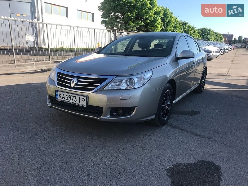Renault Latitude 2012