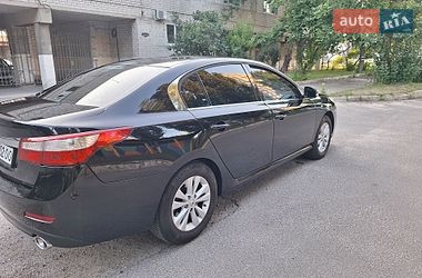 Седан Renault Latitude 2010 в Харкові