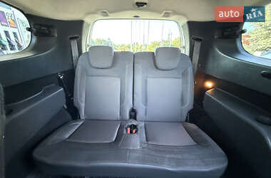 Минивэн Renault Lodgy 2016 в 