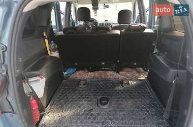 Минивэн Renault Lodgy 2013 в 