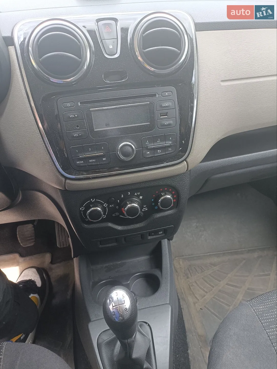 2015 Renault Lodgy - мініатюра 12