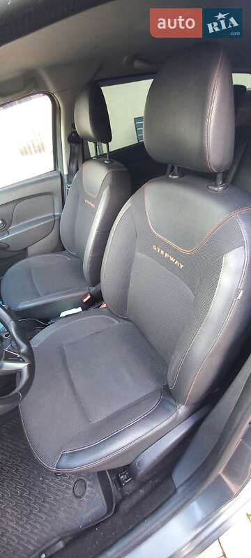 Універсал Renault Logan MCV Stepway 2017 в Дніпрі фото 9 Універсал Renault Logan MCV Stepway 2017 в Дніпрі