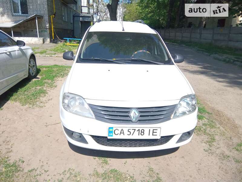 Универсал Renault Logan MCV 2011 в 