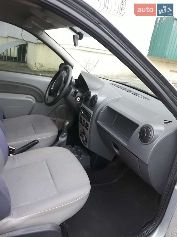 Универсал Renault Logan MCV 2010 в Николаеве фото 7 Универсал Renault Logan MCV 2010 в Николаеве