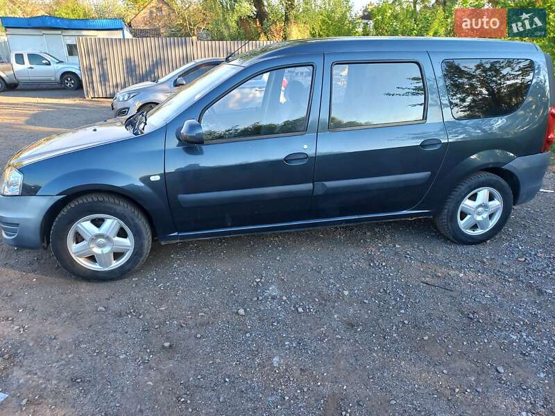 Универсал Renault Logan MCV 2011 в Вишневом