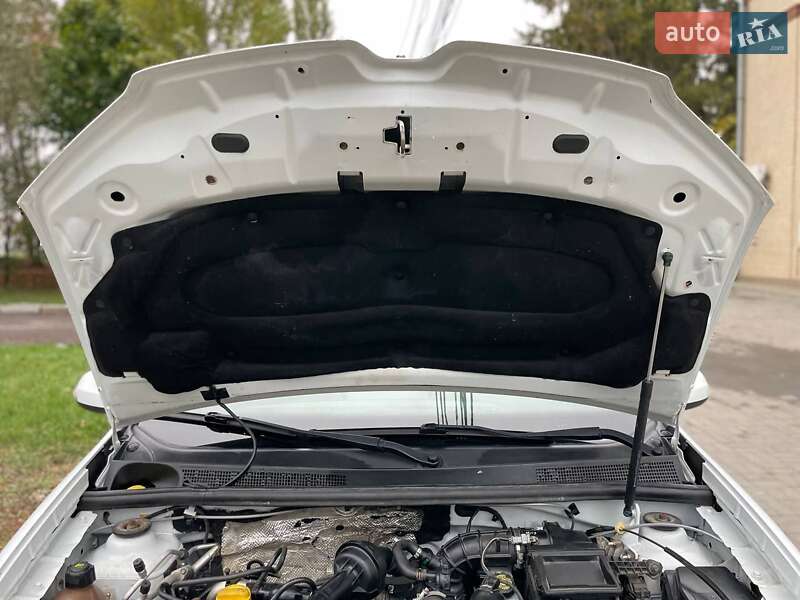 Універсал Renault Logan MCV 2015 в Вінниці фото 35 Універсал Renault Logan MCV 2015 в Вінниці