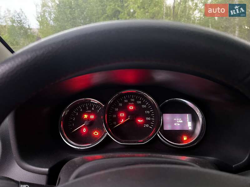 Універсал Renault Logan MCV 2014 в Чернігові