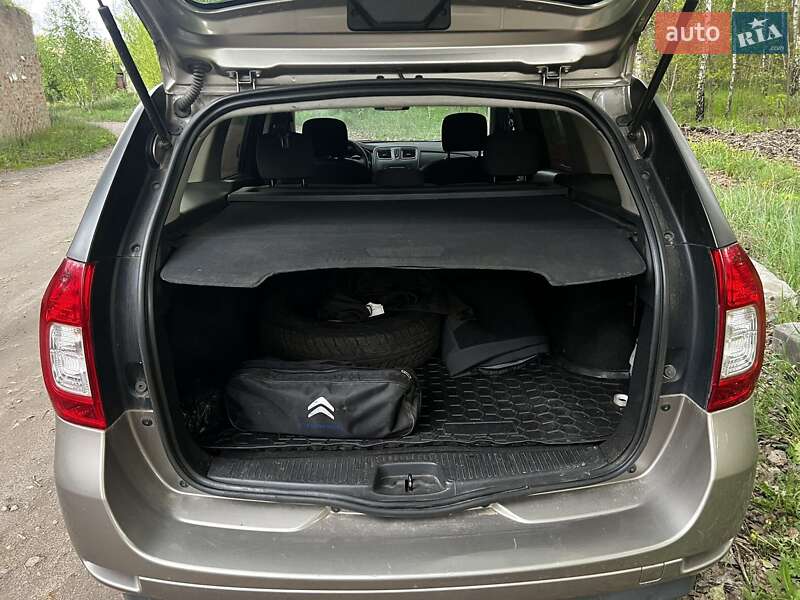 Універсал Renault Logan MCV 2014 в Чернігові