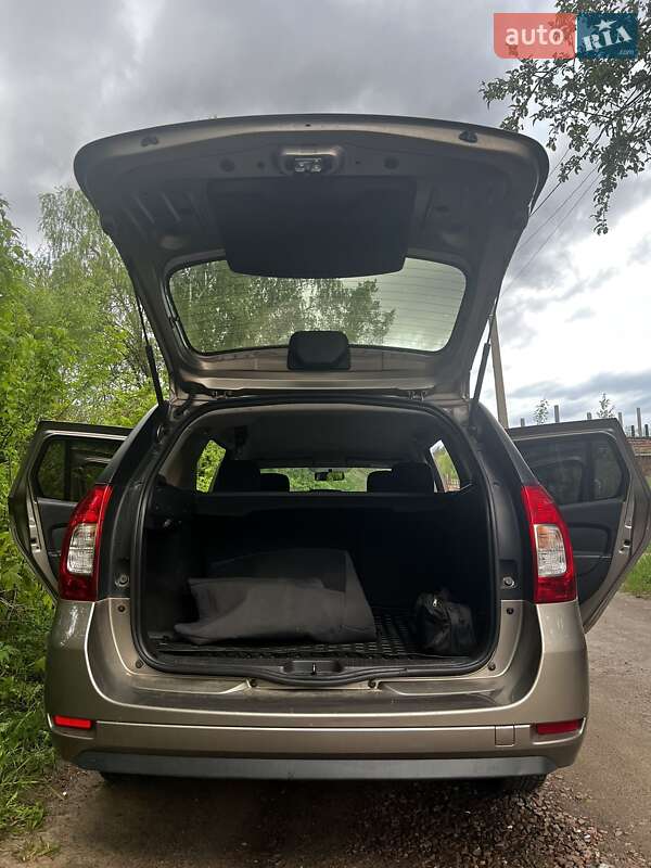 Універсал Renault Logan MCV 2014 в Чернігові