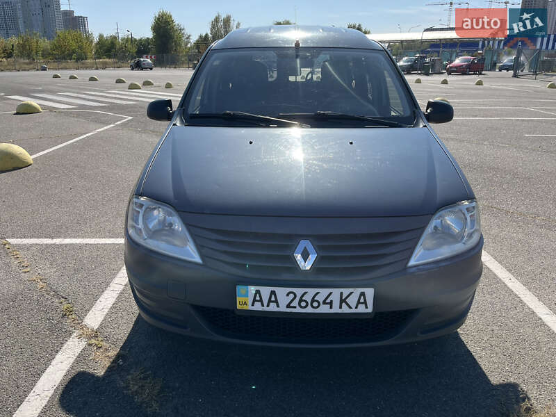 Універсал Renault Logan MCV 2010 в Києві