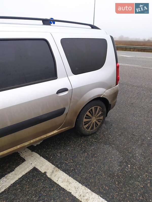 Универсал Renault Logan MCV 2011 в Киеве