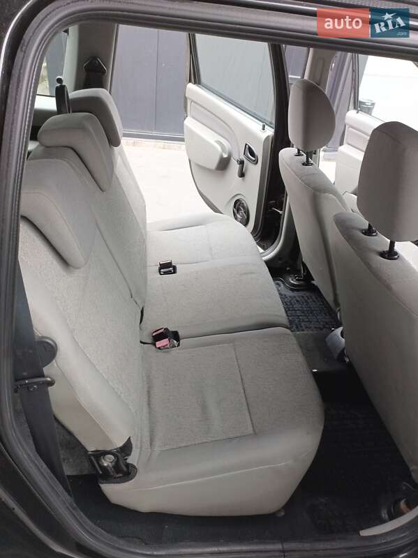 Универсал Renault Logan MCV 2011 в Киеве фото 9 Универсал Renault Logan MCV 2011 в Киеве