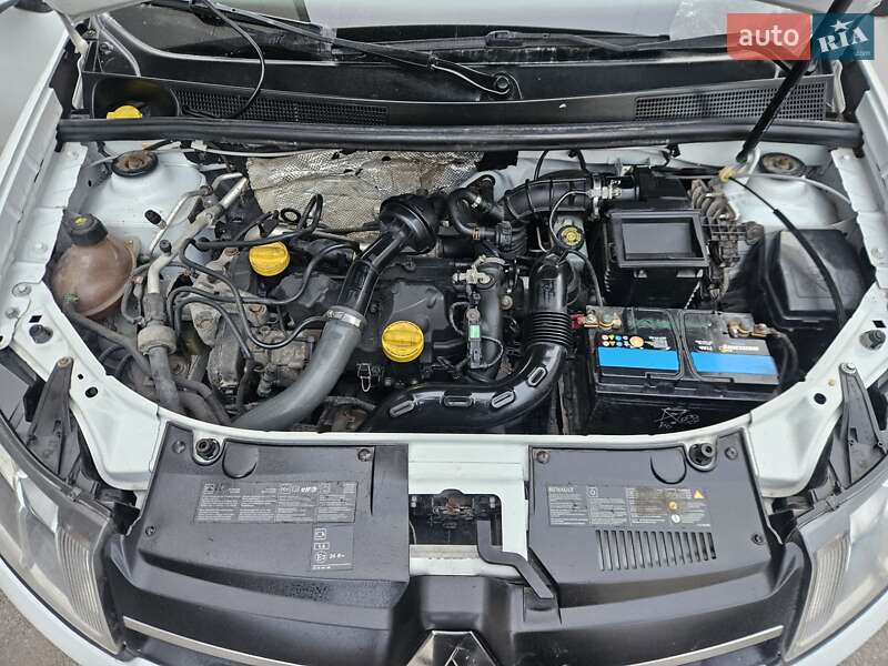 Універсал Renault Logan MCV 2015 в Вінниці