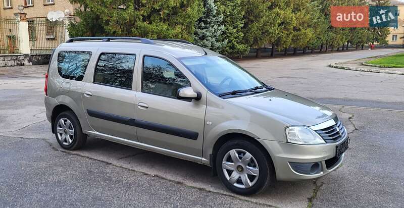 Універсал Renault Logan MCV 2010 в Жовтих Водах