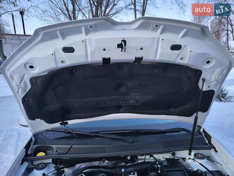 Универсал Renault Logan MCV 2017 в Желтых Водах фото 13 Универсал Renault Logan MCV 2017 в Желтых Водах