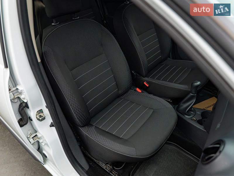 Универсал Renault Logan MCV 2020 в Киеве