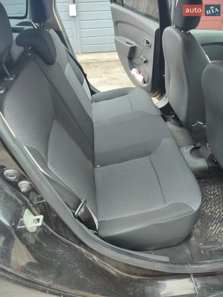2013 Renault Logan - мініатюра 7