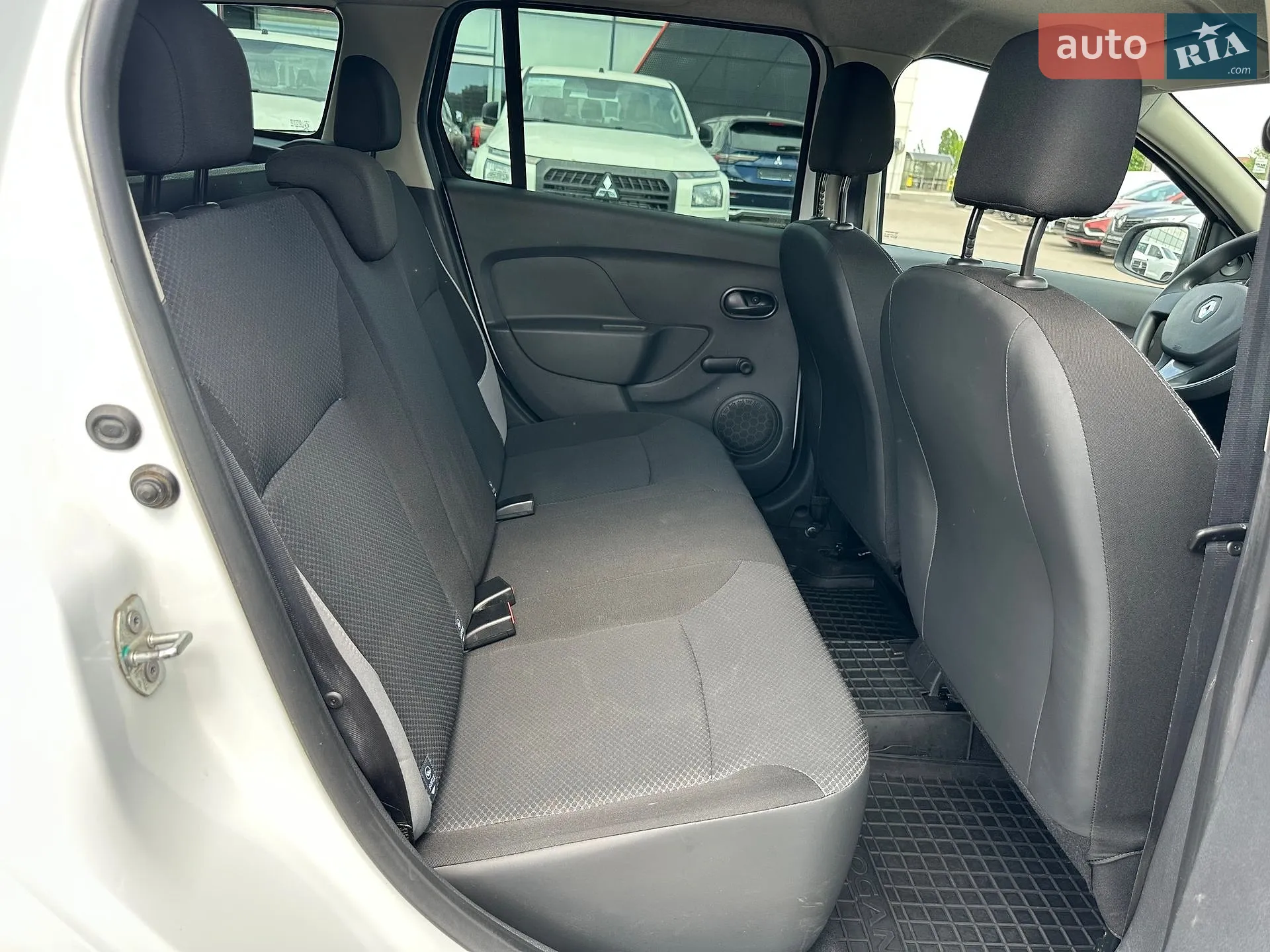 2015 Renault Logan - мініатюра 25