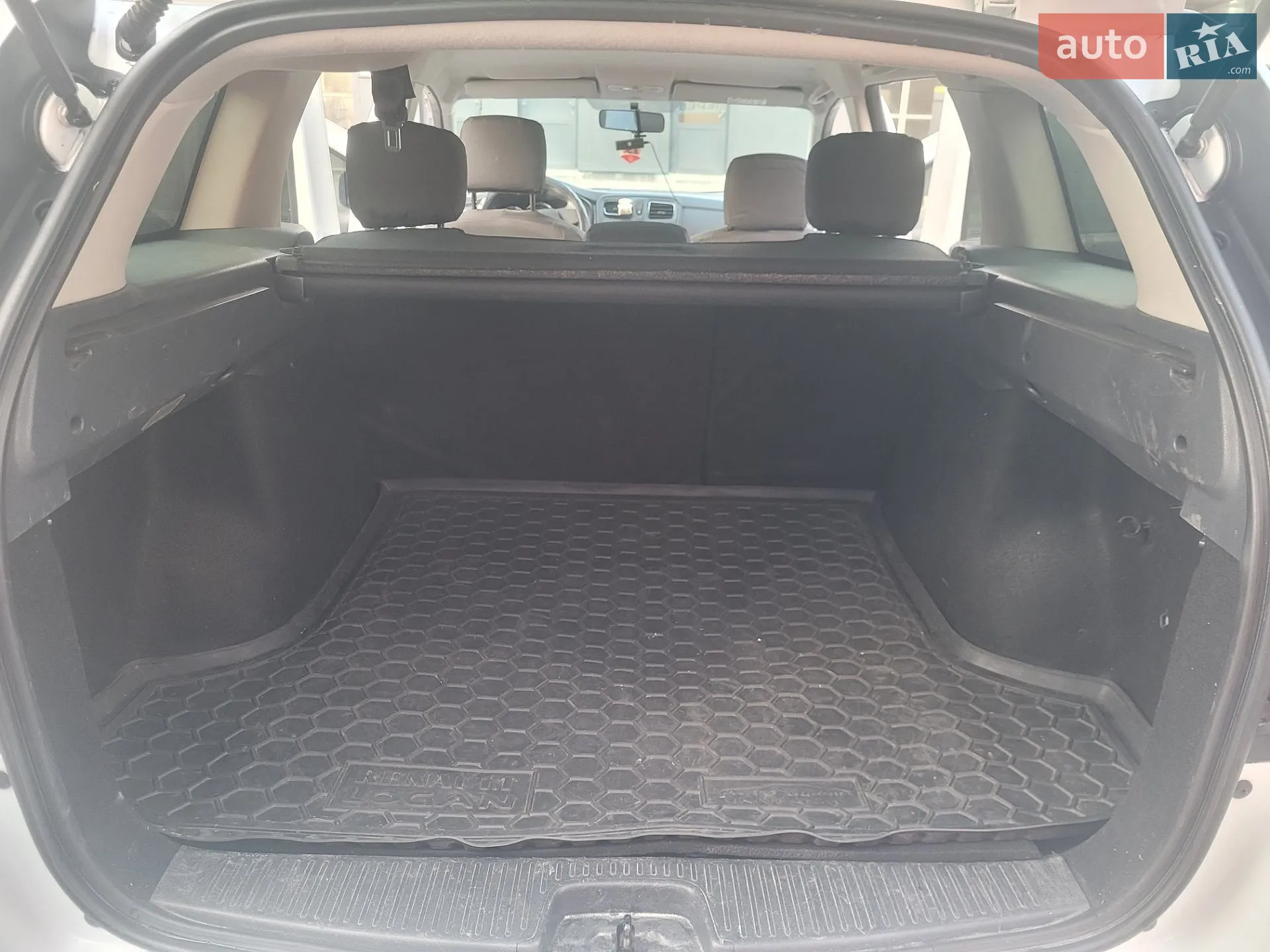 2016 Renault Logan - мініатюра 5