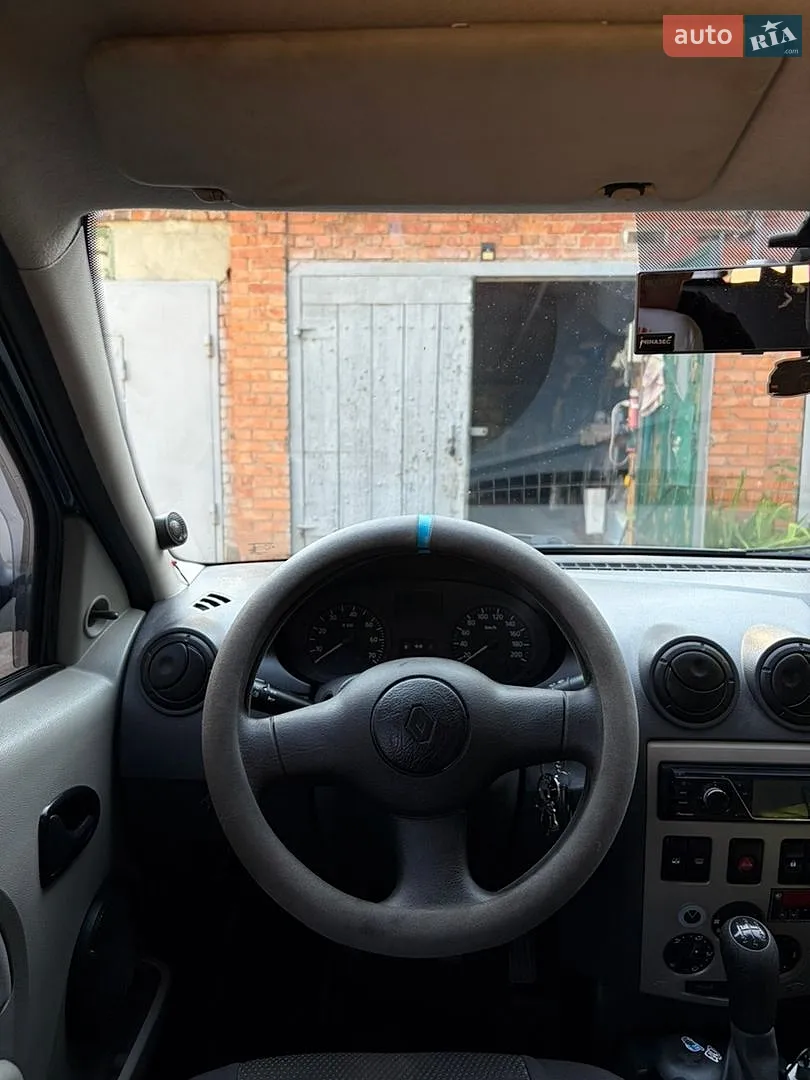 2010 Renault Logan - мініатюра 12