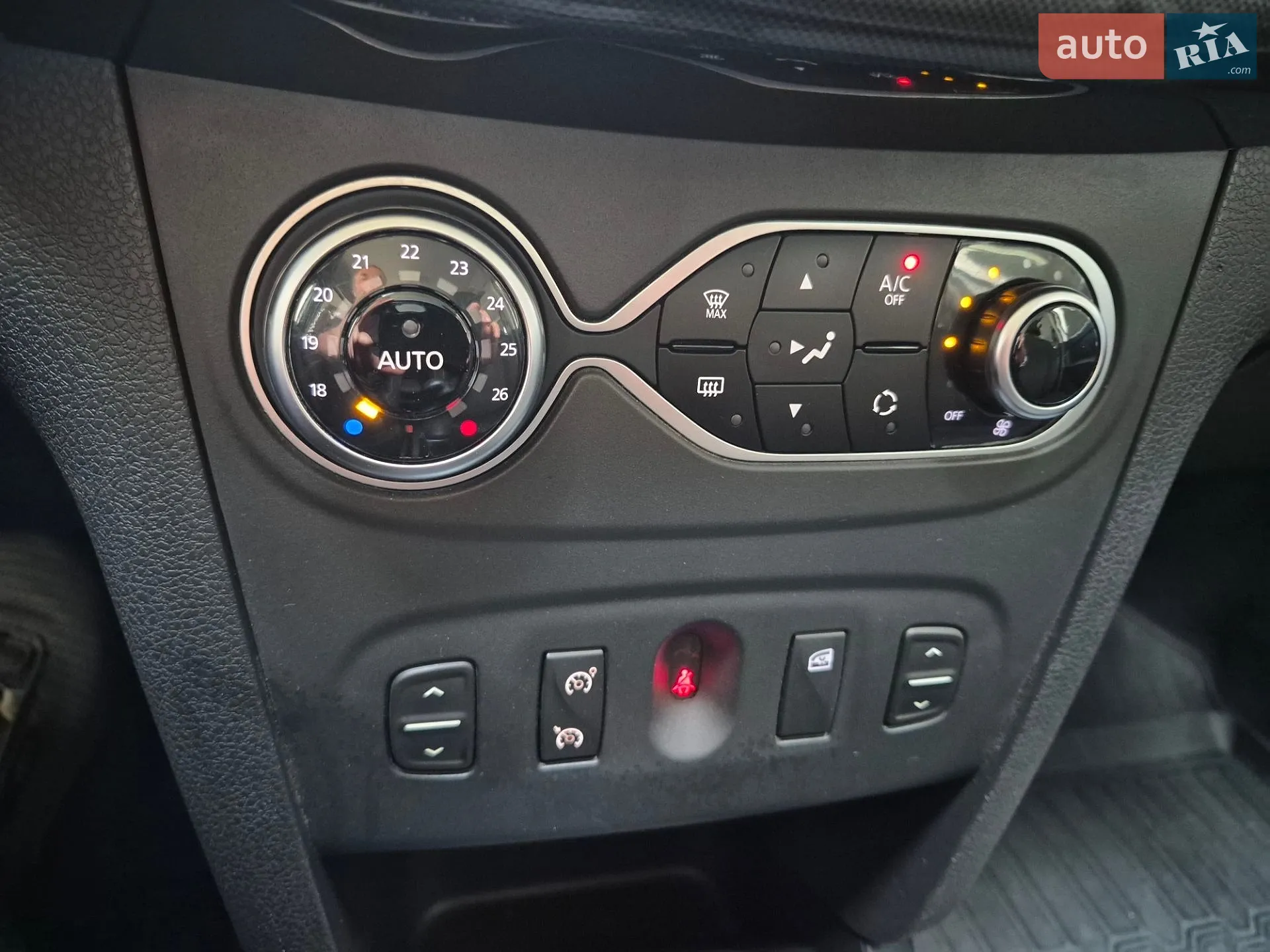 2020 Renault Logan - мініатюра 13