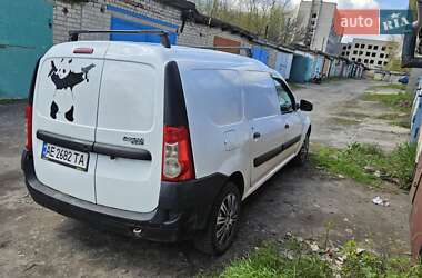 Грузовой фургон Renault Logan Van 2011 в 