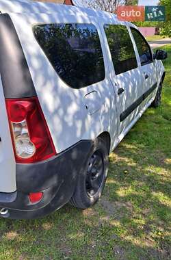 Універсал Renault Logan Van 2010 в 