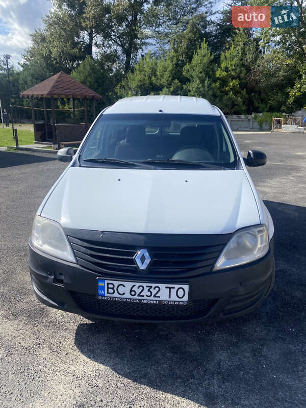 Вантажопасажирський фургон Renault Logan Van 2010 в Львові