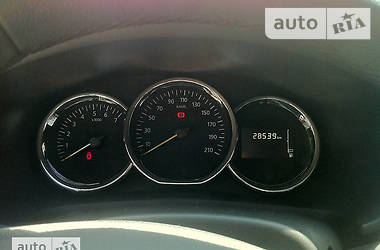 Седан Renault Logan 2013 в 
