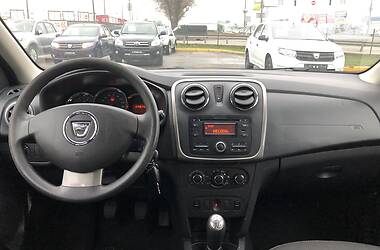 Седан Renault Logan 2015 в Киеве