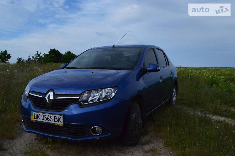 Седан Renault Logan 2013 в Вараше