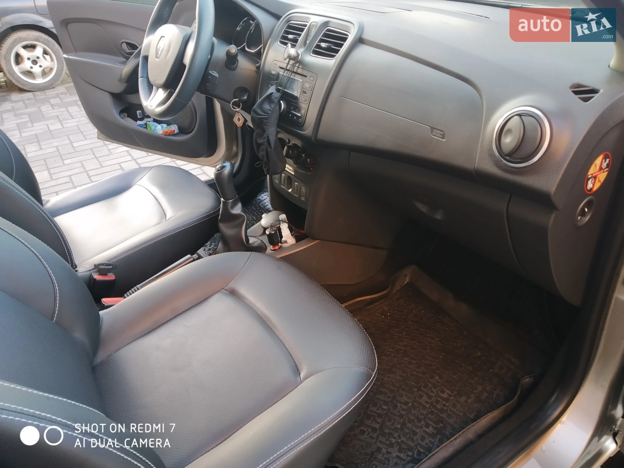 2013 Renault Logan - мініатюра 13