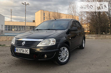 Седан Renault Logan 2011 в Кривом Роге