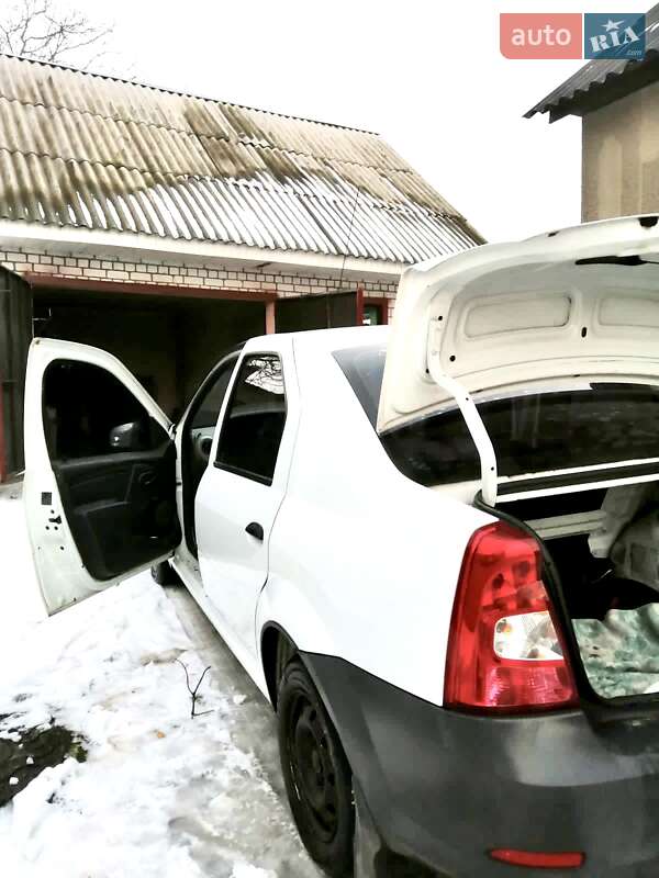 Седан Renault Logan 2011 в Золотоноші