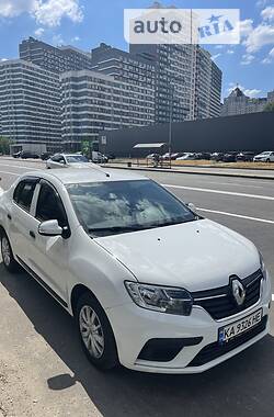 Седан Renault Logan 2018 в Киеве