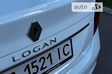 Седан Renault Logan 2019 в 