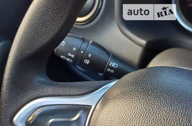 Седан Renault Logan 2019 в 