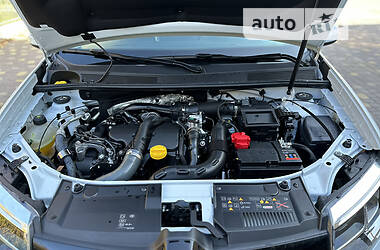 Седан Renault Logan 2022 в 