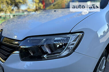 Седан Renault Logan 2022 в 